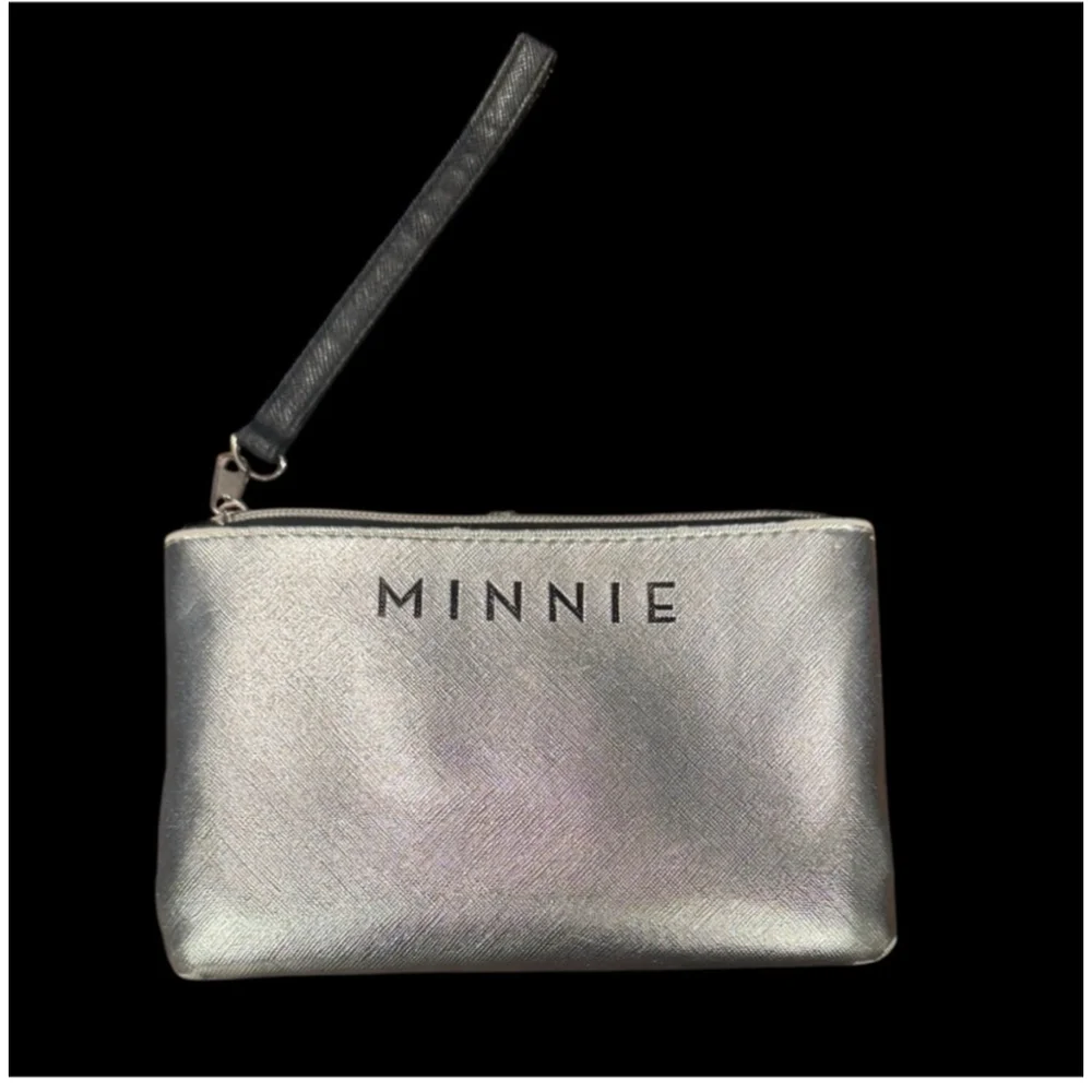 Disney Minnie Mouse Silver Metallic Wristlet Clutch | Travel Essential